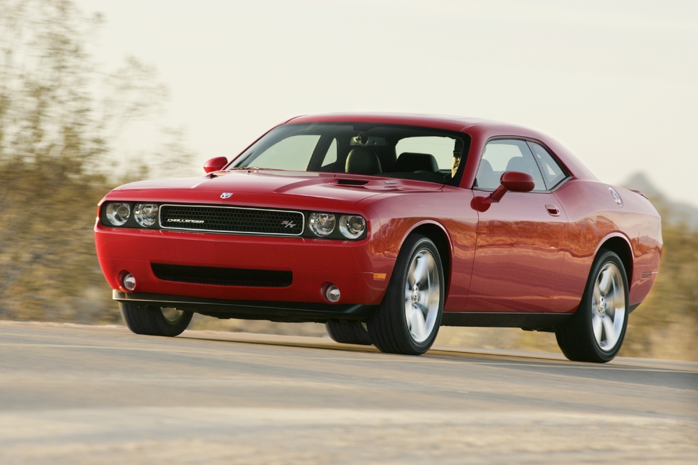 Keyless Go Forces Recall of 6,636 Dodge Challengers lead image