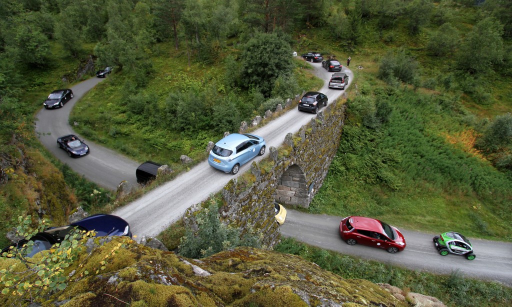 Norway may ban all gas & diesel cars, starting in 2025 lead image