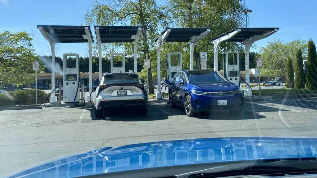 Electrify America station has 2 of 4 chargers not working - April 2024