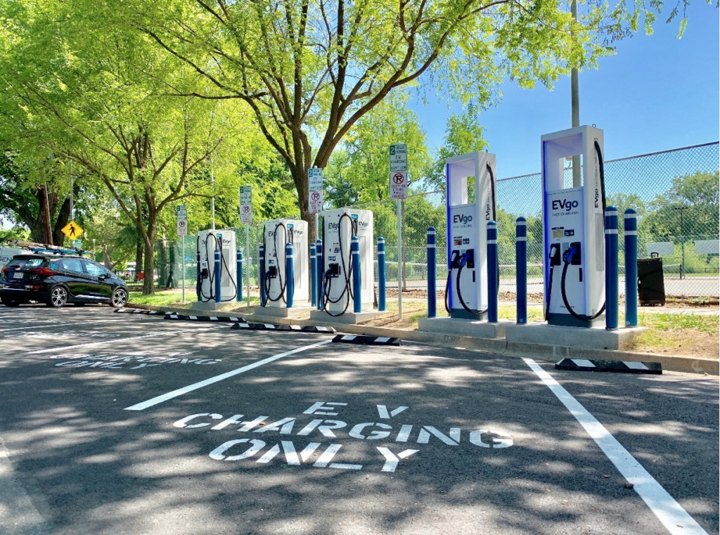 EVgo curbside DC fast chargers at Southside Park, Sacramento, California [CREDIT: EVgo]