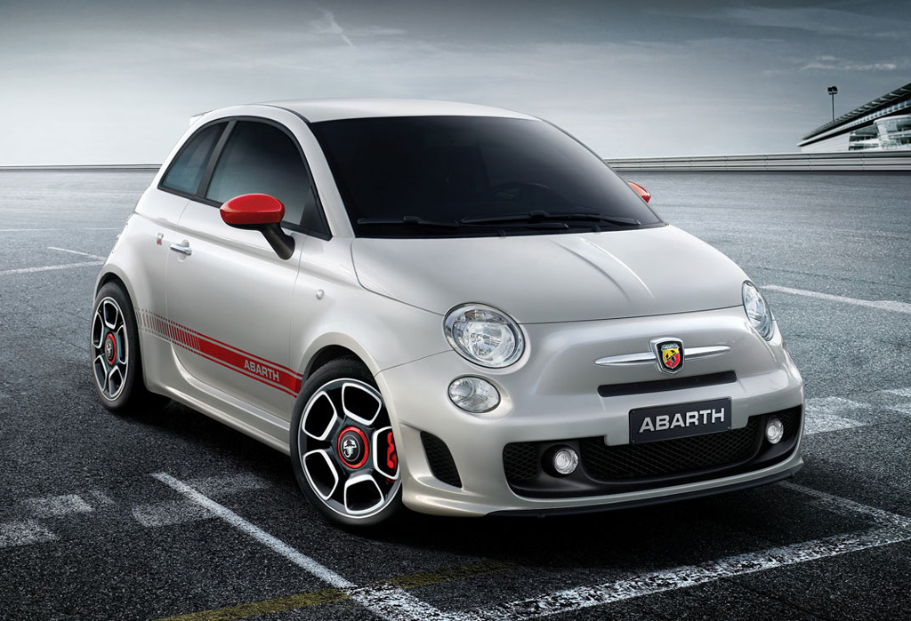 Chrysler Flooded With Applications For Fiat Dealerships lead image