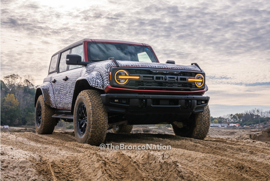 2022 Ford Bronco Raptor teased with turbocharged V-6, debuts Jan. 24 Auto Recent