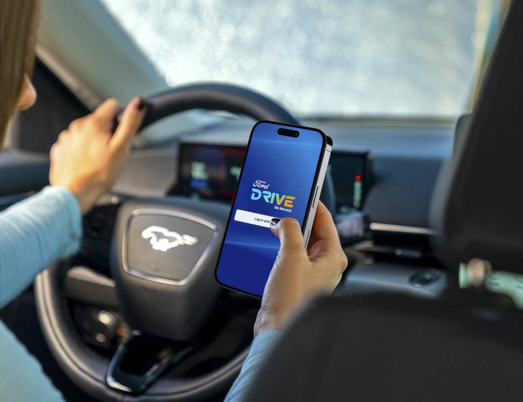 Ford Drive - programa piloto Uber com Mustang Mach-E