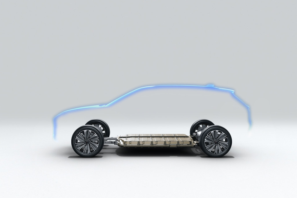 Future Buick SUV in silhouette - GM China