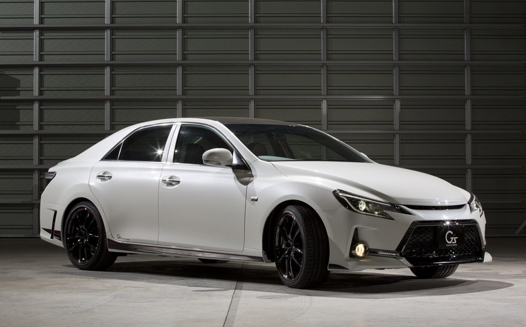 Toyota Previews Future Carbon Fiber Construction In Mark X Concept Video