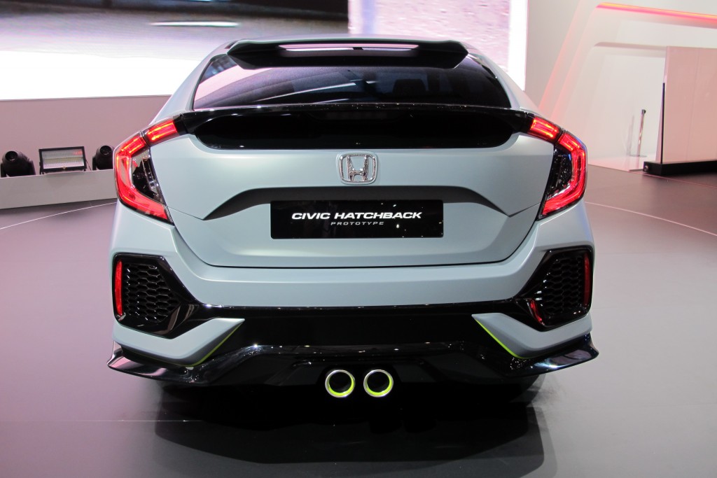 2017 honda civic hatchback unveiled in geneva