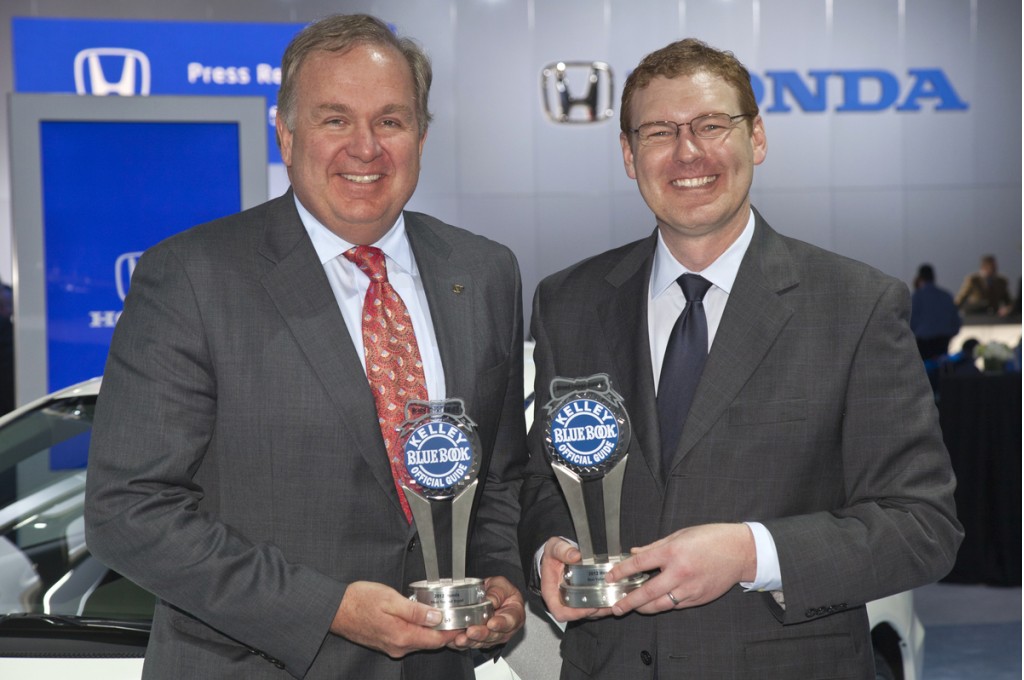 Honda's John Mendel (left) & KBB's Jared Rowe at the 2012 Kelley Blue Book Brand Image Awards