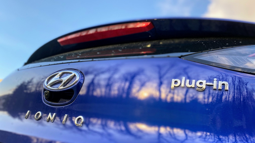 Hyundai Ioniq Plug-In Hybrid - January 2021