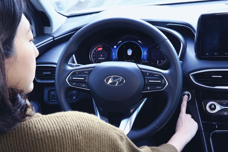 Hyundai introduces fingerprint scanner to unlock cars in China lead image