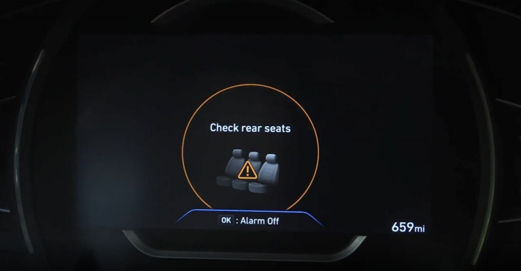 Hyundai making rear-seat reminder standard on most models by 2022 lead image