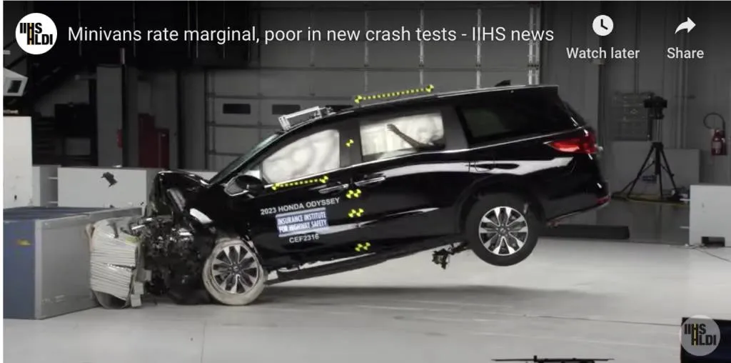 IIHS: 2023 Toyota Sienna Only Good Minivan for Seat Belt Reminder Systems