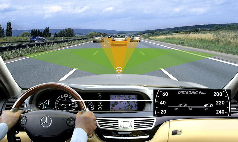 Illustration of the Distronic Plus collision-avoidance system from Mercedes-Benz
