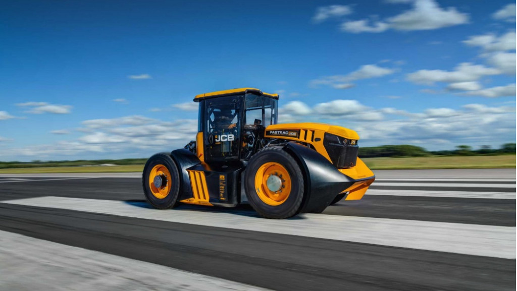 jcb ride on tractor and trailer