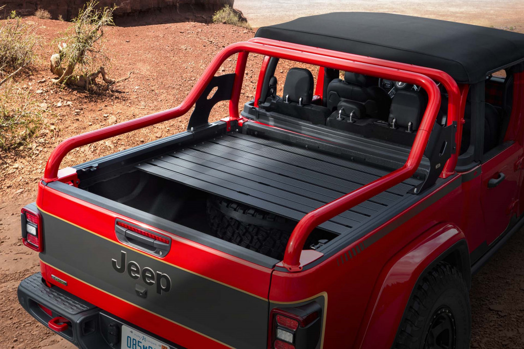 jeep gladiator red bare concept 100786030 l - Auto Recent