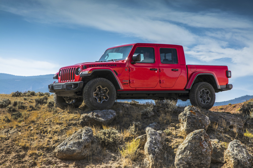 2021 Jeep Gladiator EcoDiesel first look: more grunt, more miles lead image