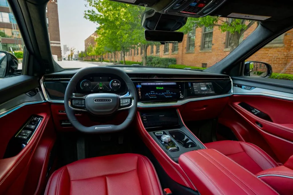 2024 Jeep Wagoneer S