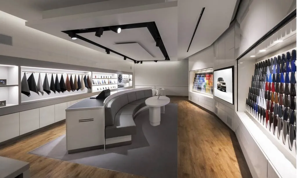 JLR's SV Bespoke personalization service