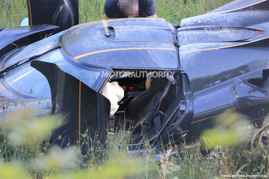 koenigsegg-one1-crash-on-the-nrburgring--image-via-s-baldauf-sb-medien_100558559_l.jpg