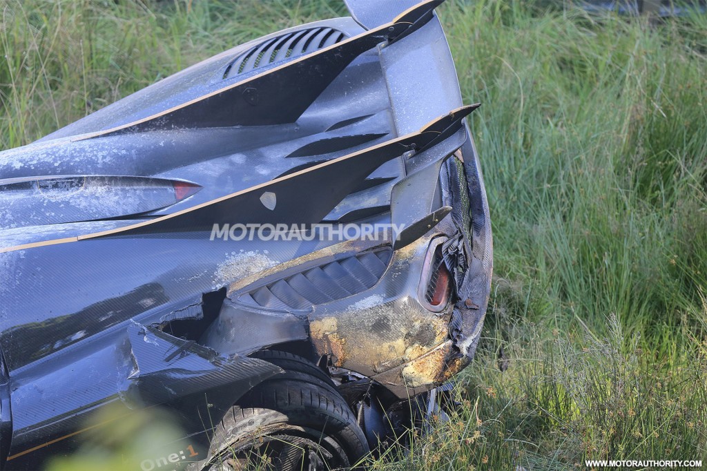koenigsegg-one1-crash-on-the-nrburgring--image-via-s-baldauf-sb-medien_100558560_l.jpg