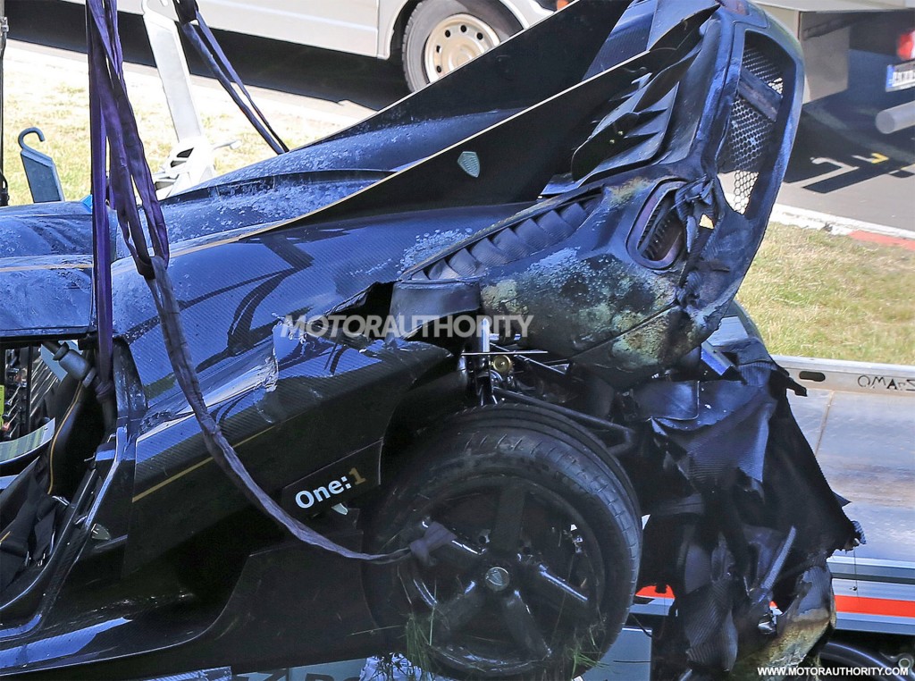 koenigsegg-one1-crash-on-the-nrburgring--image-via-s-baldauf-sb-medien_100558565_l.jpg
