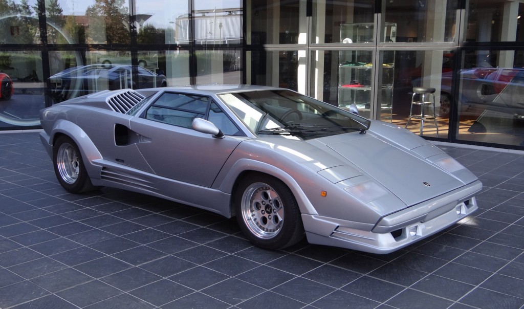 lamborghini countach 25th anniversary edition 100413065 l - Auto Recent