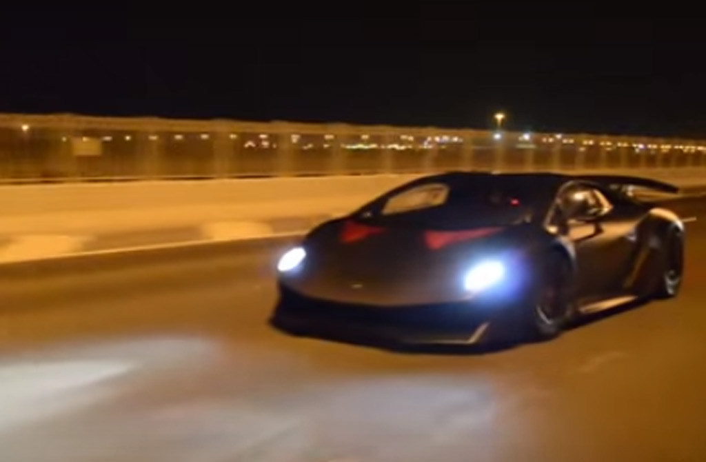 Nut Drives His Lamborghini Sesto Elemento On The Street: Video