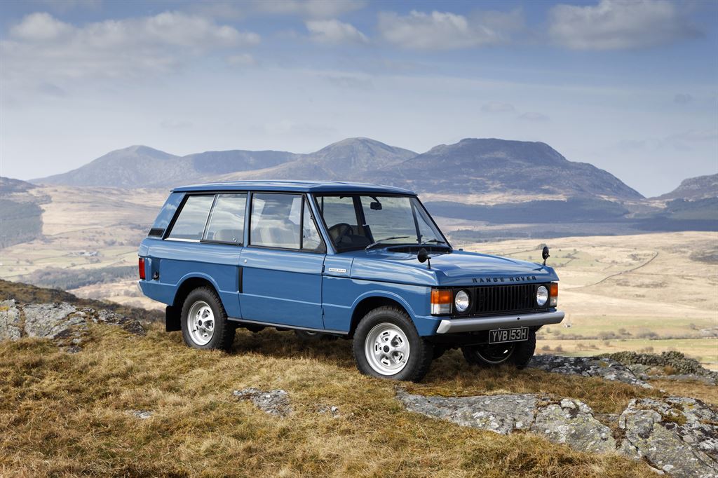 Land Rover Range Rover Classic with Land Rover Heritage parts