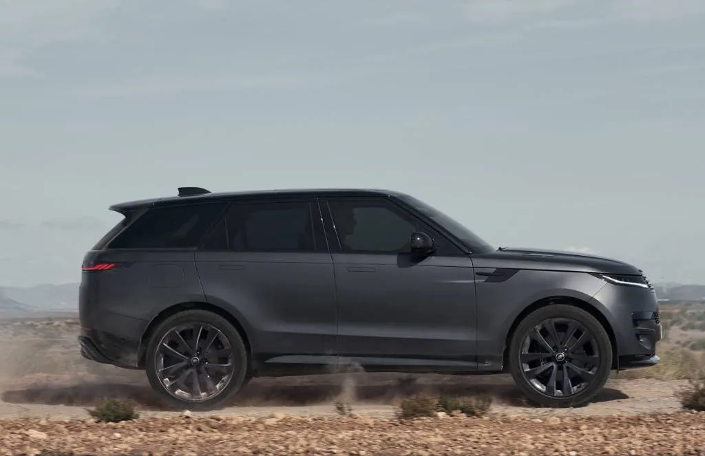 2025 Land Rover Range Rover Sport with available Stealth Pack