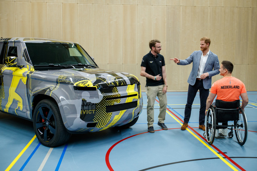 Flipboard: Prince Harry got a close look Land Rover's new ...