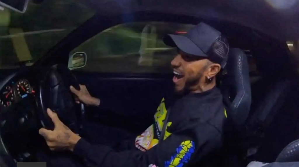 Lewis Hamilton hoons an R34 Nissan Skyline GT-R in Japan Auto Recent