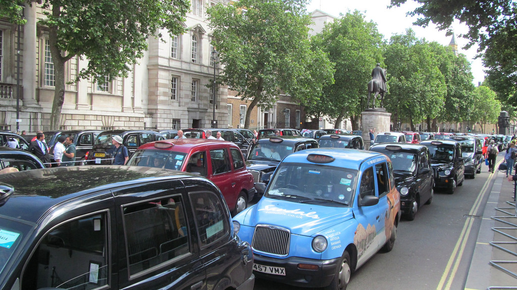 London denies Uber’s license due to “public safety and security implications” lead image