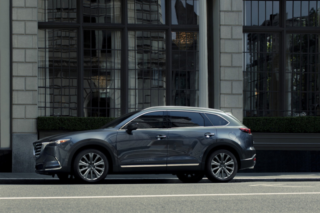 2022 Mazda CX-9 SUV costs $800 less than its predecessor, with exceptions 