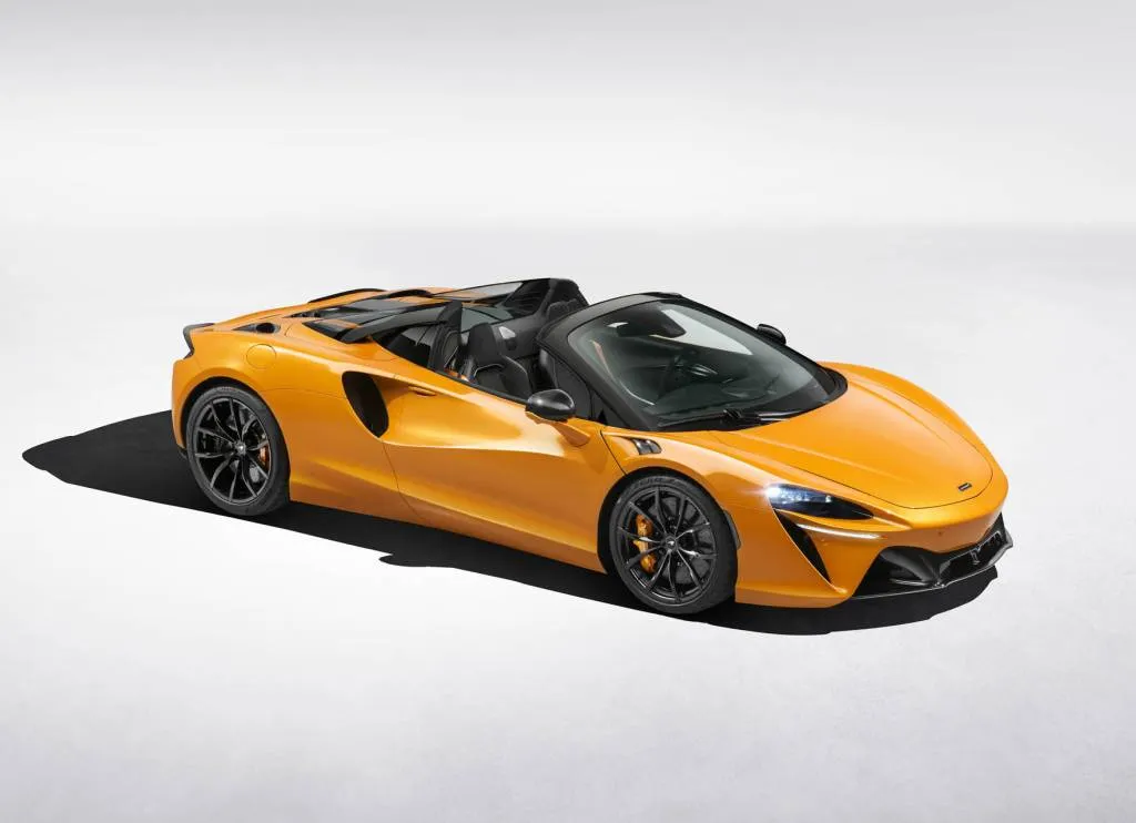 McLaren Artura Spider