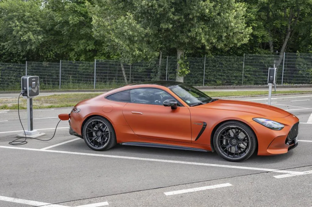 2025 Mercedes-Benz AMG GT 63 S E Performance