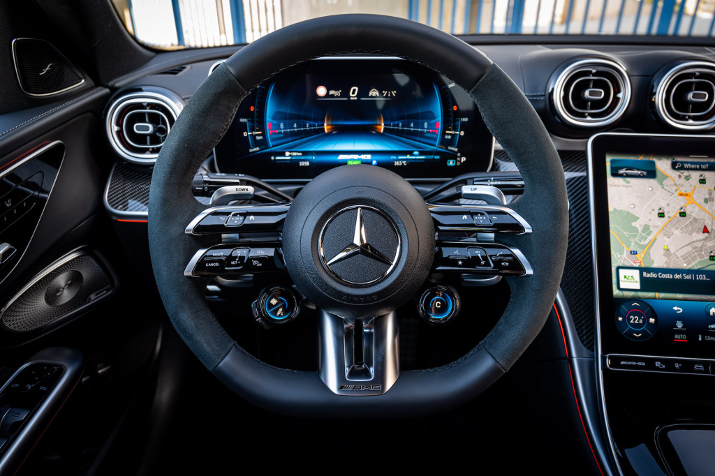 2024 Mercedes-Benz AMG C 63 S E Performance