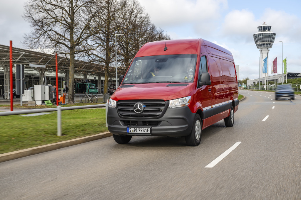 Check out the range and efficiency of the Mercedes-Benz eSprinter