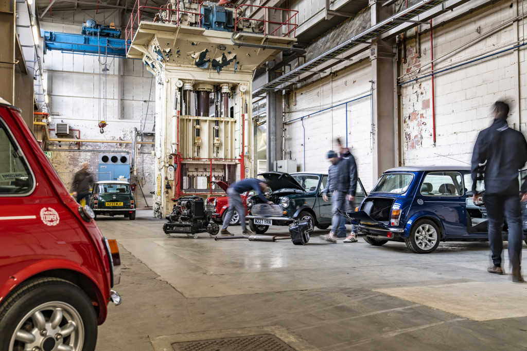 Mini Recharge converts Classic Mini into EVs with the “Bespoke Upcycling” program

 – Electric Vehicle 2022