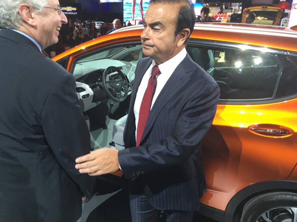 Nissan CEO Carlos Ghosn with GM's Larry Nitz at 2017 Chevrolet Bolt EV debut  [photo: Gary Lieber]