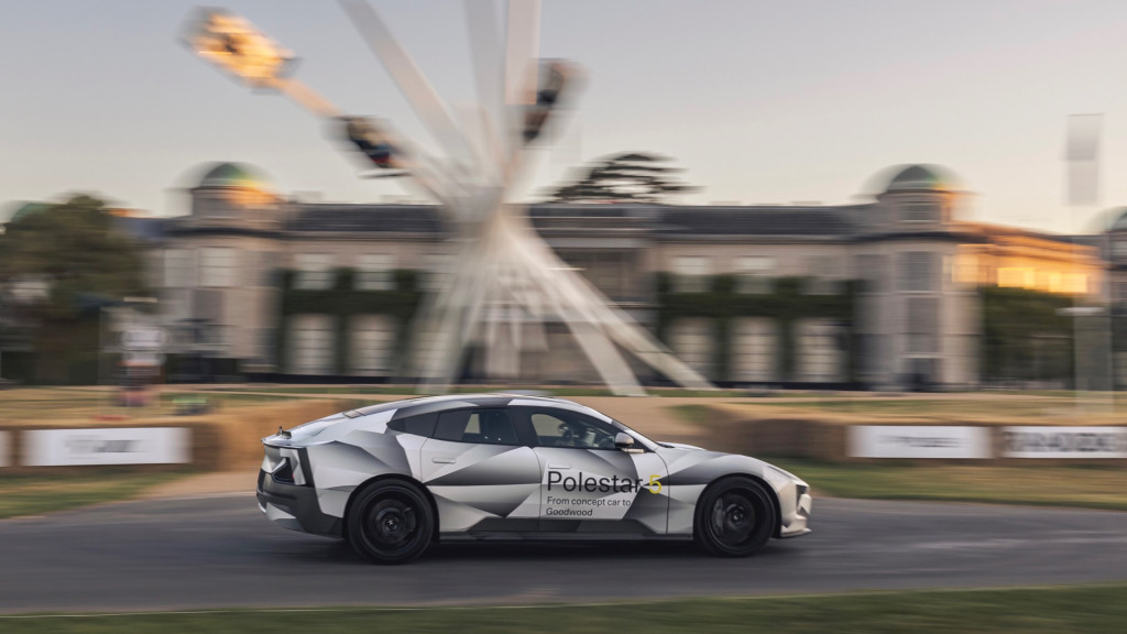 Prototipe Polestar 5 di Goodwood Festival of Speed ​​2022