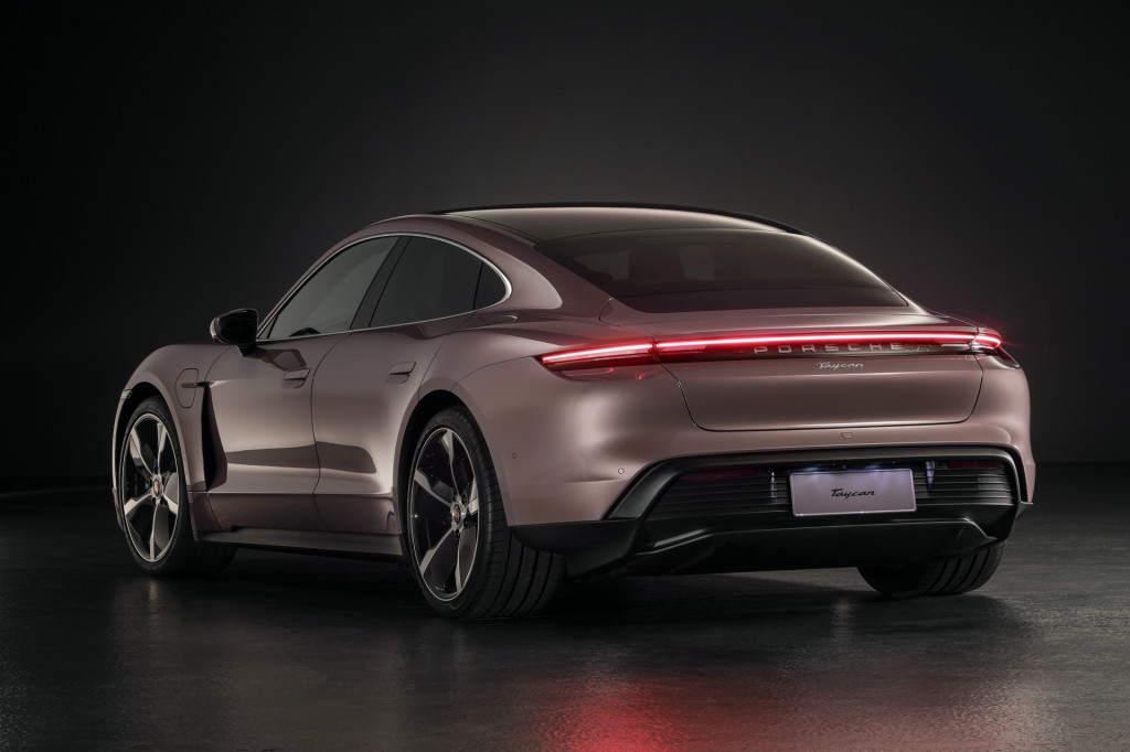 Porsche Taycan base model (China spec) - June 2020