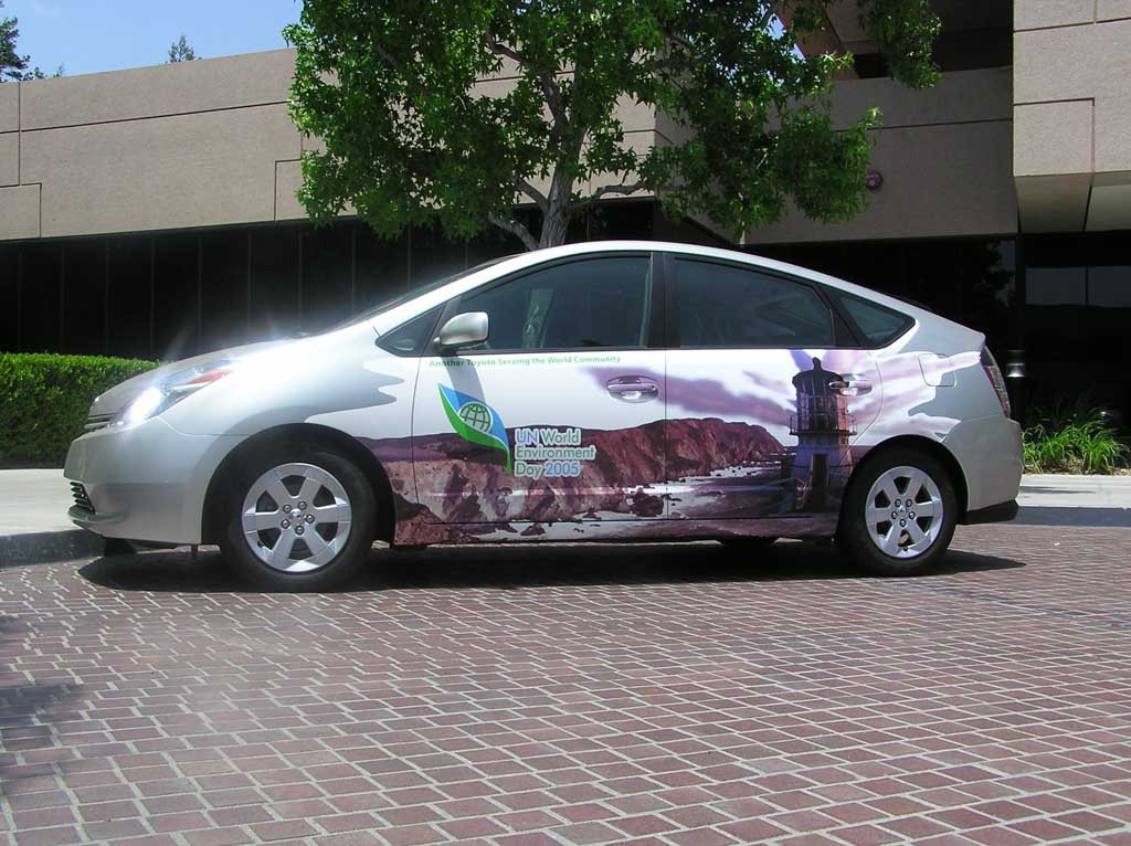 Prius with environmental message
