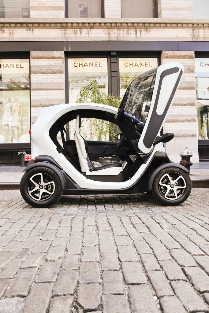 Mini car Renault Twizy