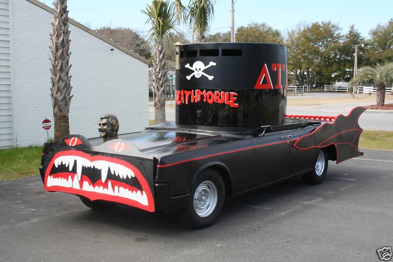 [Image: replica-animal-house-deathmobile-on-ebay...5635_l.jpg]