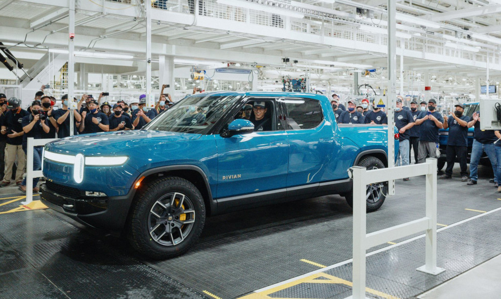 Rivian builds R1T's first customer example - September 2021