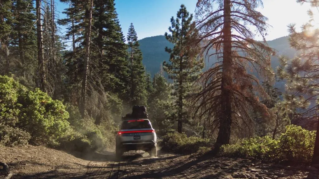 Rivian R1S tackles the Rubicon Trail