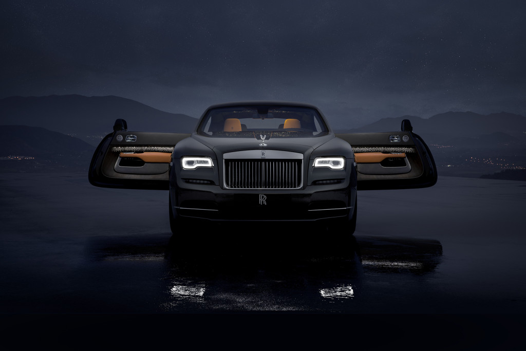 Rolls Royce Wraith ceiling with stars  Rolls royce phantom Intérieurs de  voiture Intérieur voitures de luxe