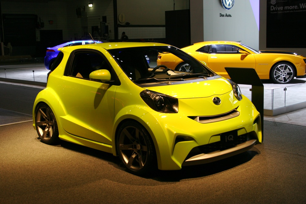 2009 New York Auto Show: Scion iQ Concept Drops By