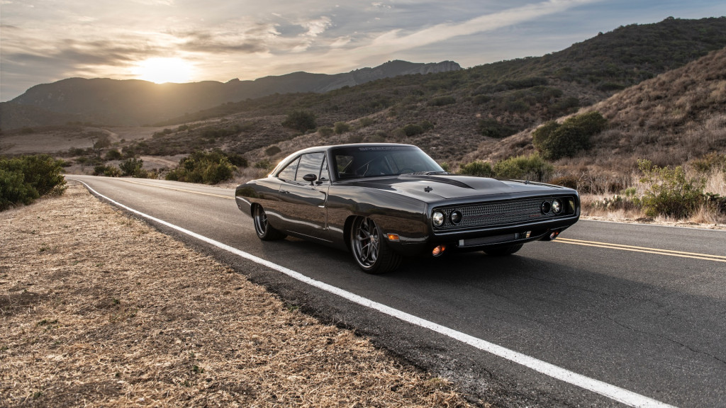 SpeedKore stuffed a Hellephant V-8 into a 1970 Dodge Charger for