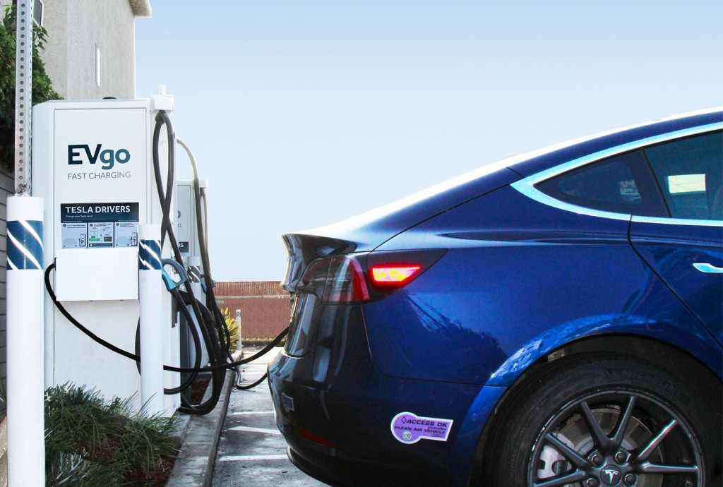 Tesla charging on EVgo network