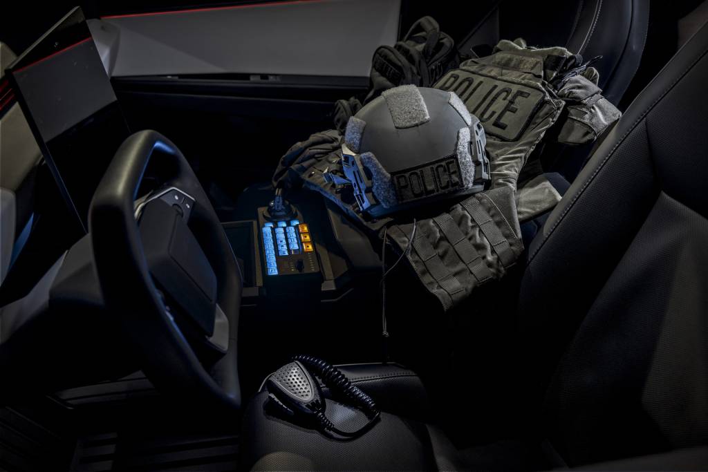Tesla Cybertruck Next-Gen Patrol by UP.FIT Tesla Cybertruck Next-Gen Patrol by UP.FIT